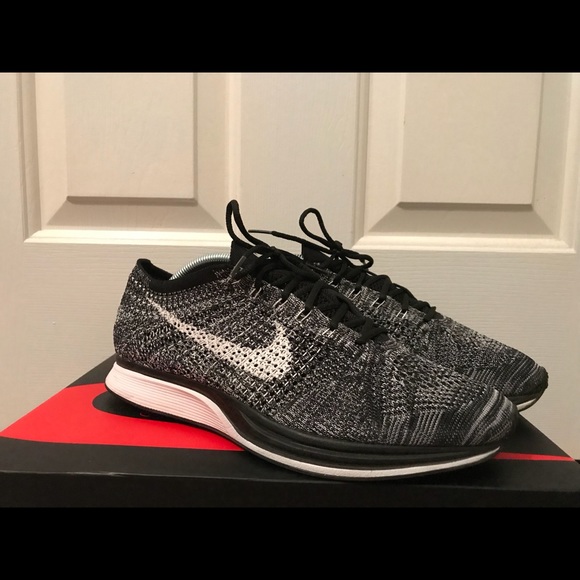 NIKE FLYKNIT TRAINERS “OREO” - Picture 6 of 6